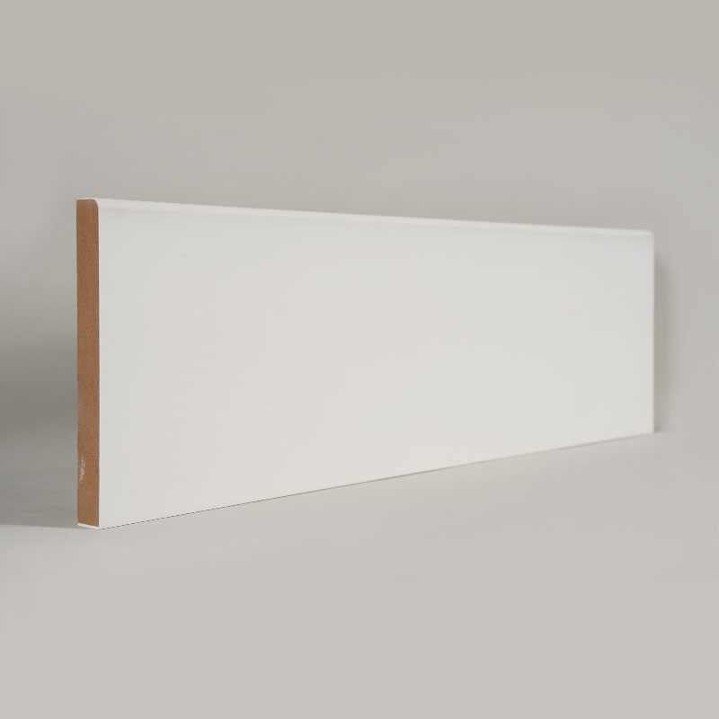 MDF soklová deska (plnící základní nátěr a perleťově bílá) 1/2' x 4 1/2'