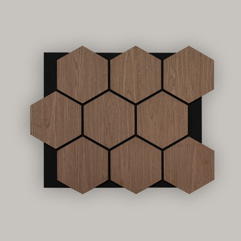 Mřížkový nástěnný/akustický nástěnný panel Šestihranný (zabalený dýhou ze dřeva) – povrchová úprava dřeva 693 mm x 567 mm